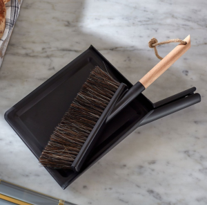 Zestaw do sprzątania czarny szufelka i zmiotka SMART