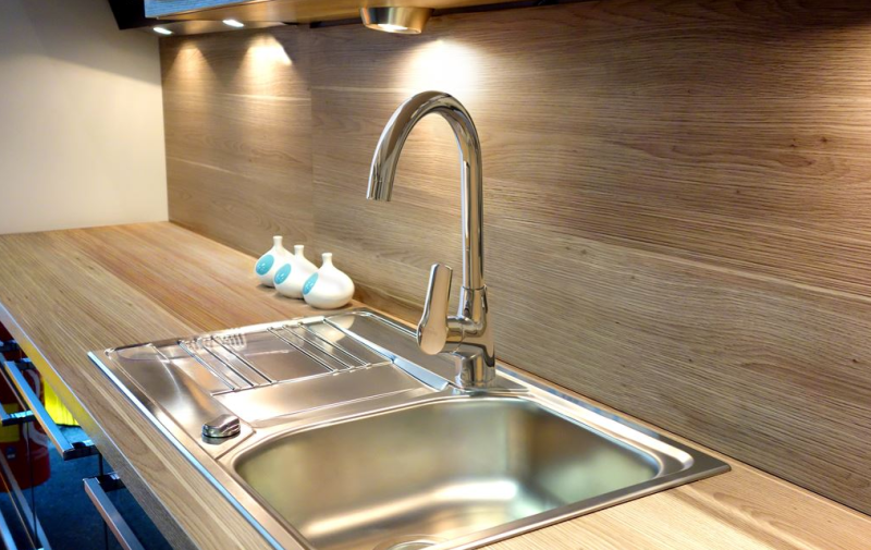 Bateria zlewozmywakowa z wylewką L Invena Verso chrom BZ-82-L01-X