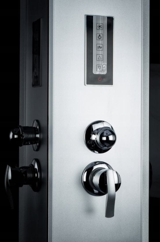 kabina prysznicowa Kerra Jukon panel.JPG