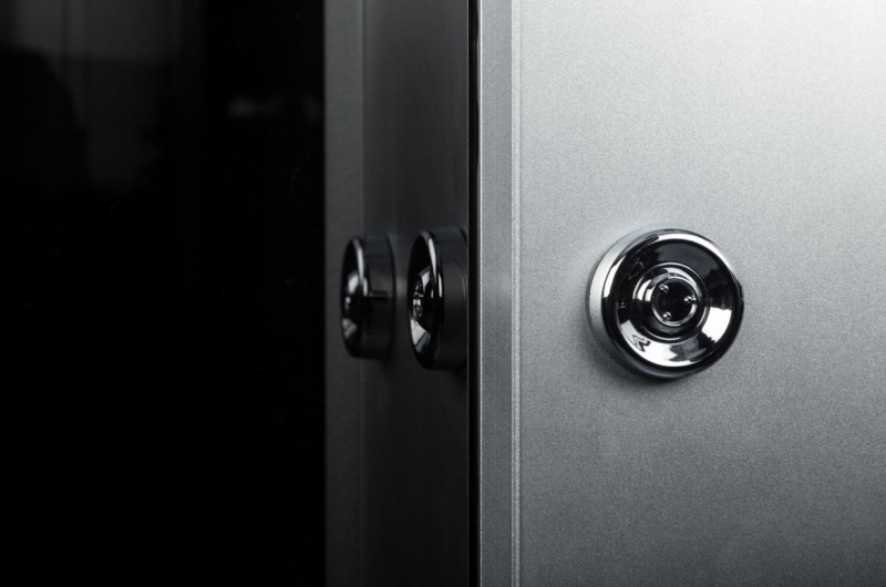 kabina prysznicowa Kerra Jukon dysza.JPG