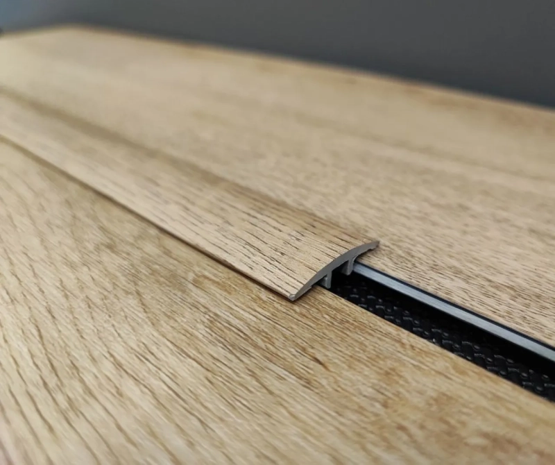 Listwa dylatacyjna 2400 x 25 x 5 mm ROYAL OAK 70401