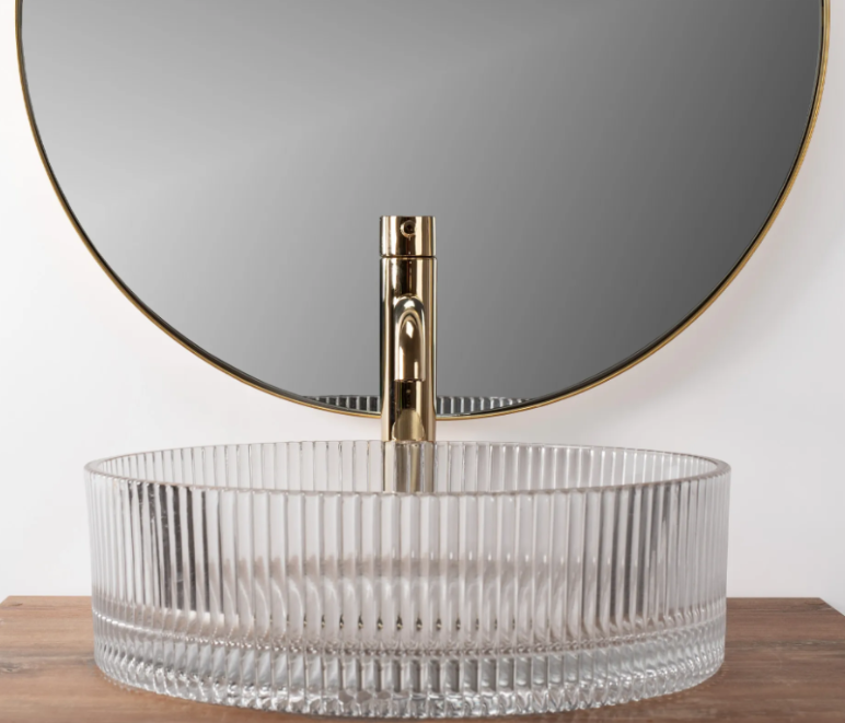 Ingrid transparent photo.png