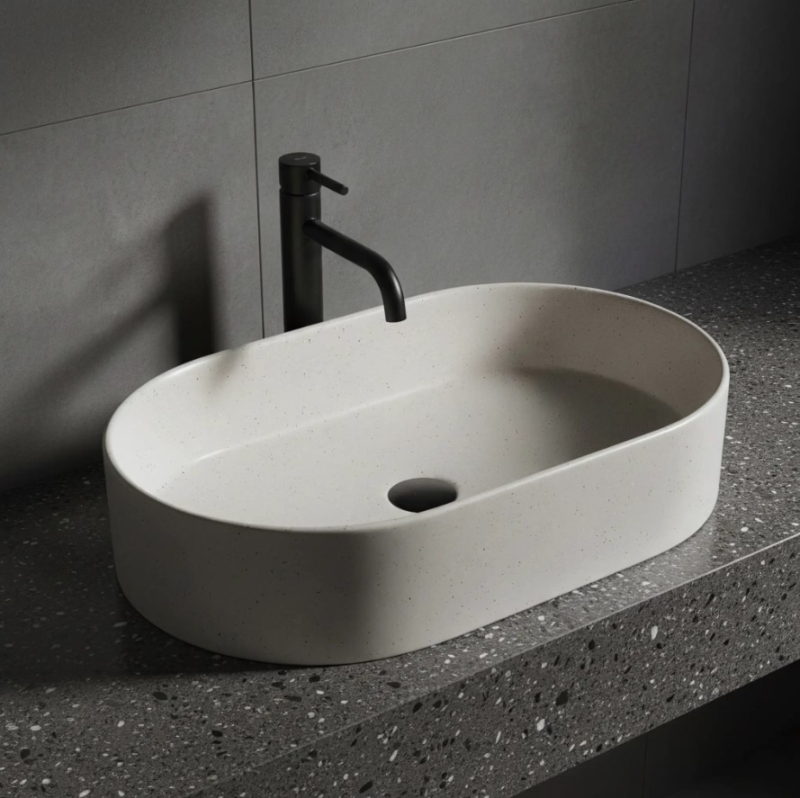 NADIA 60_SANDY_1.jpg